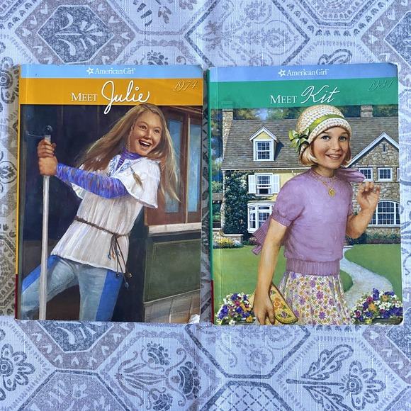 Lot of 5 American Girl books - Picture 2 of 11